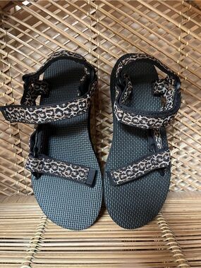 Women’s Leopard Print Teva Sandals